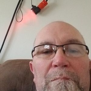 Meet your Posher, Carl